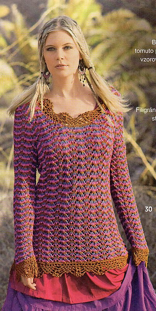 # 30 Gestreifter Pulli mit Häkelblende