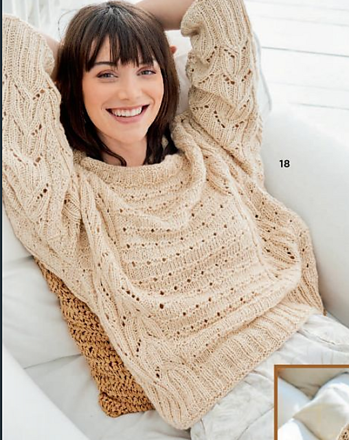 # 18 Oversize-Pulli in Ecru