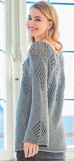 # 29 Glitzer-Pulli mit Rundpasse