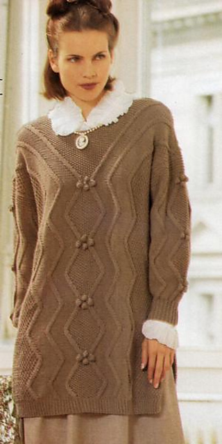 # 10 Pulli in Taupe