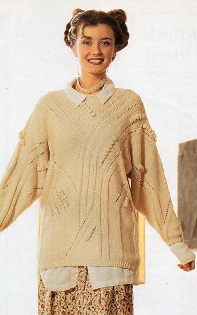 # 12 Pulli in Ecru