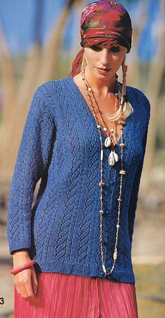 # 13 Jacke mit Ajour- und Zopfmuster