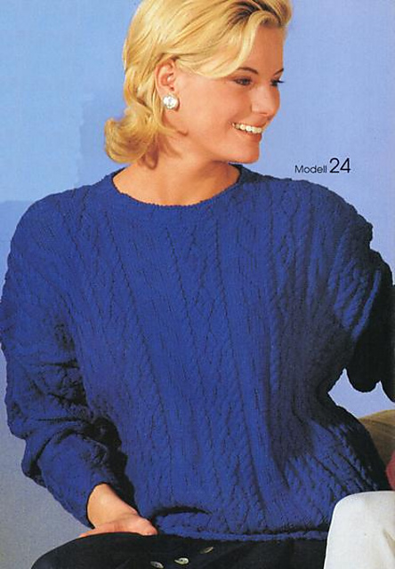 # 24 Pulli mit Musterstreifen