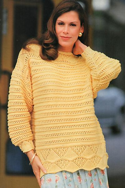 # 06 Pulli mit Wellenbordüre