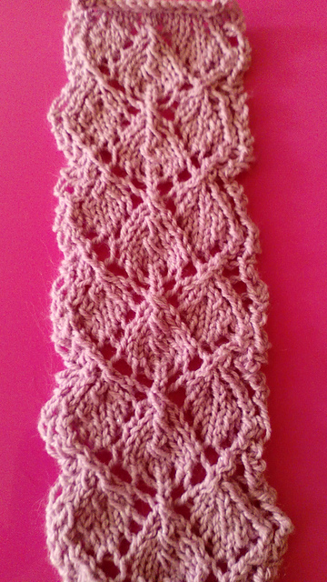 Triple Leaf Lace