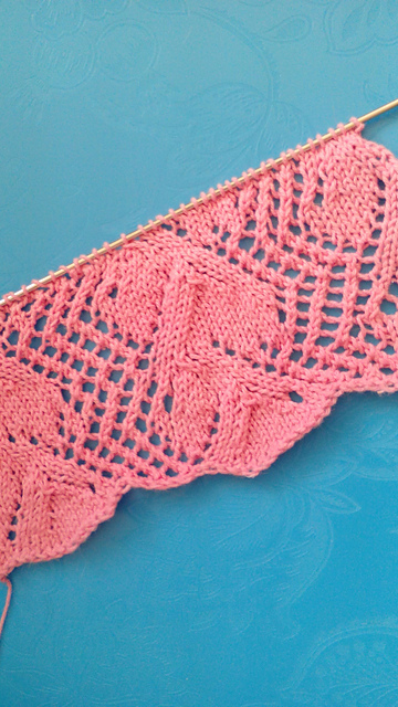 Leaf and Trellis Pattern