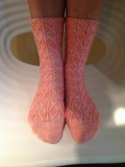 Diamond Tracings Socks