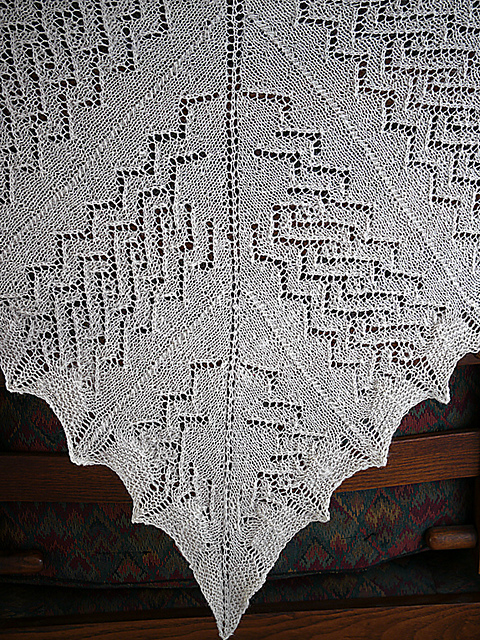 Gloria's Diamond Chain Shawl