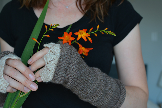 Lacy Day Fingerless Mitts