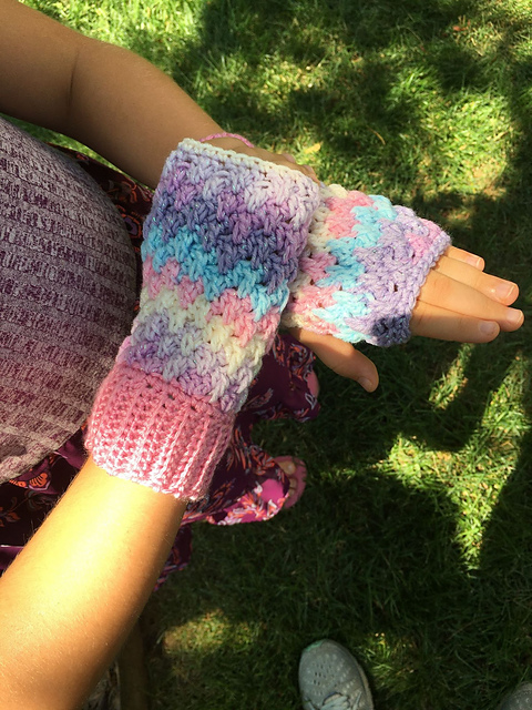 Stormy Rainfall Gloves