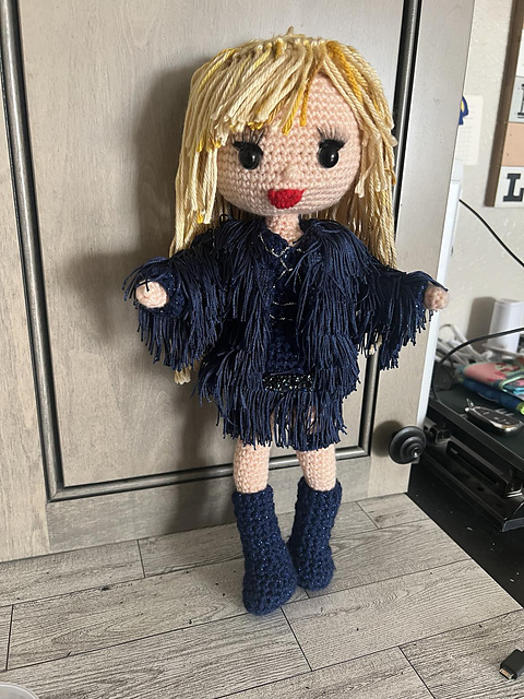 Tay Midnights Outfit