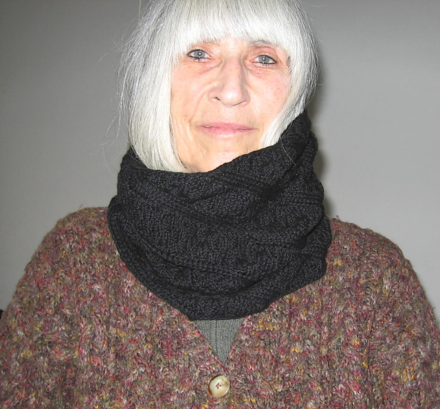 Neckwarmer - Textured pattern