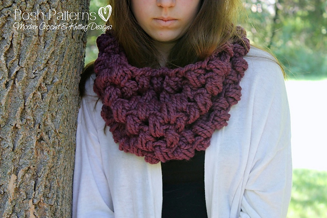 Cluster Stitch Cowl 380