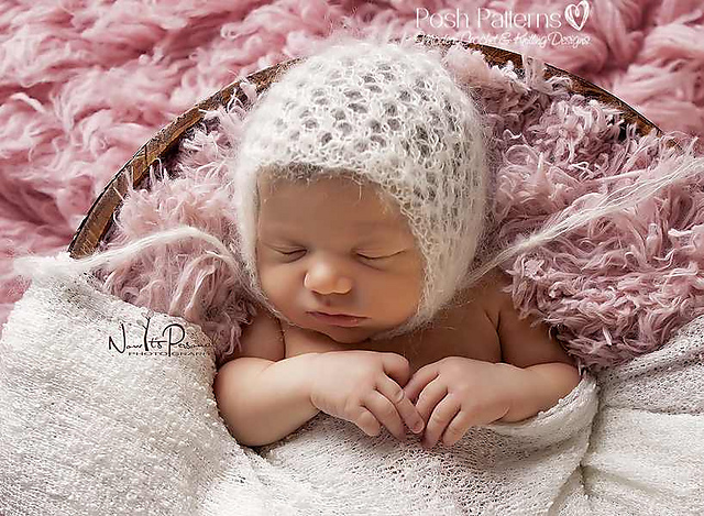 Eyelet Lace Bonnet 399