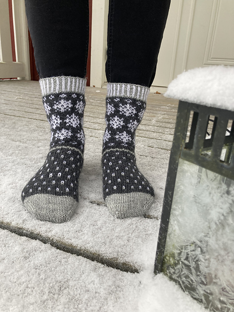 Snowfall Socks