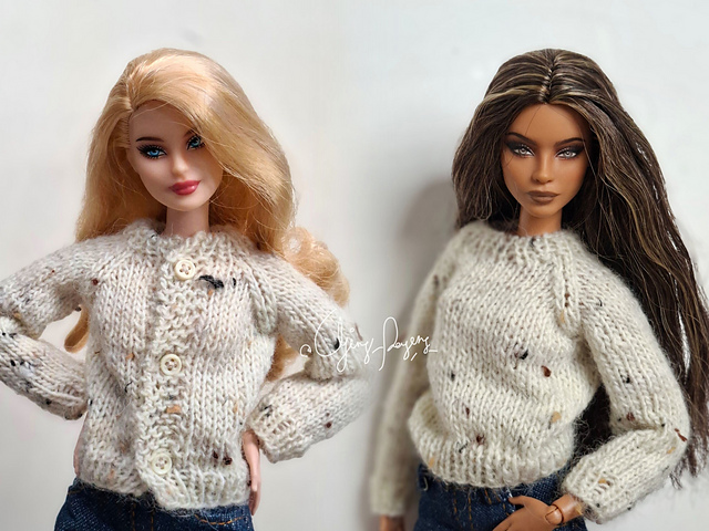 Reversible Barbie raglan sweater