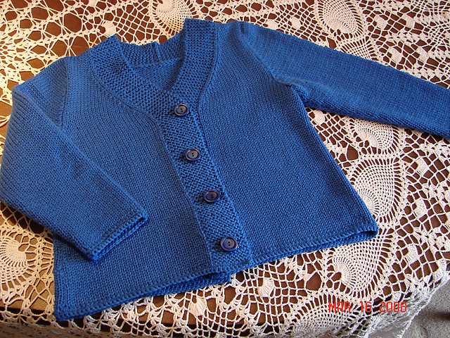 #03 V-Neck Buttoned Cardi