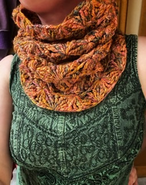 Solstice Bloom Cowl