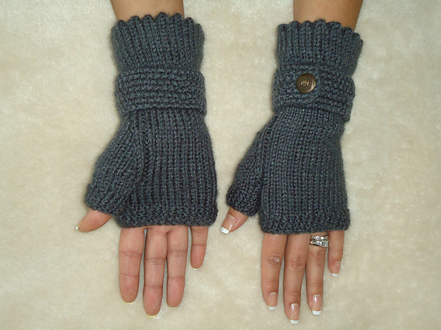 Glam Gloves