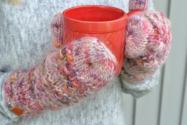 Mariposa Mittens