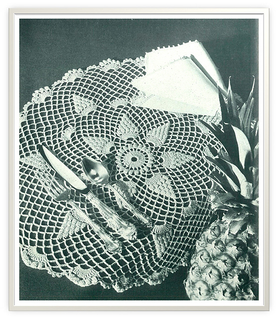 Festival Fancy Luncheon Mat #S-241