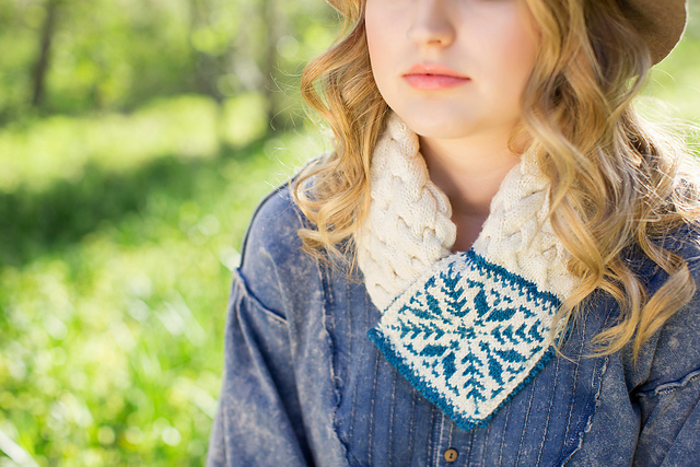 Snowflake Ascot