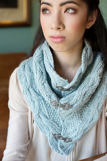 Monarch Cable Cowl