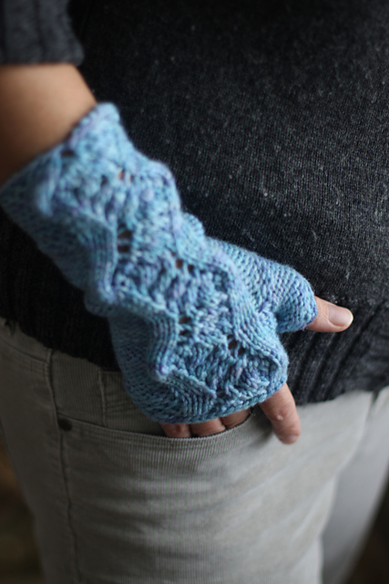 Low Tide Fingerless Mitts