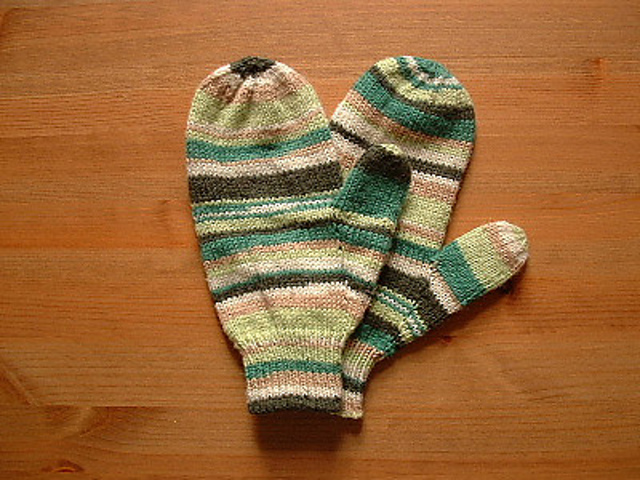 Basic Four-Needle Mittens