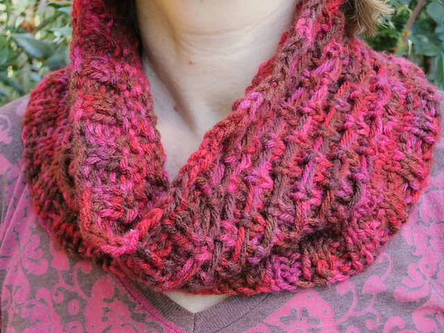 Reindeer Tracks Cowl