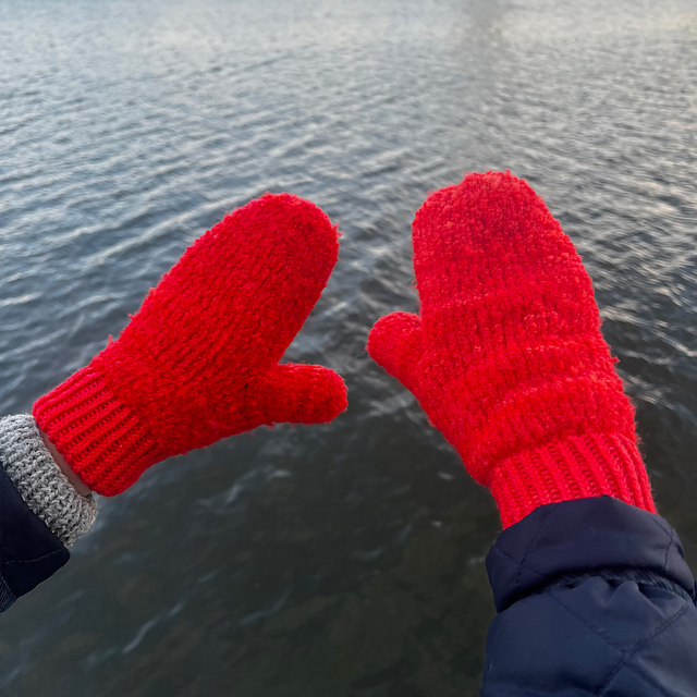Bear hand mittens