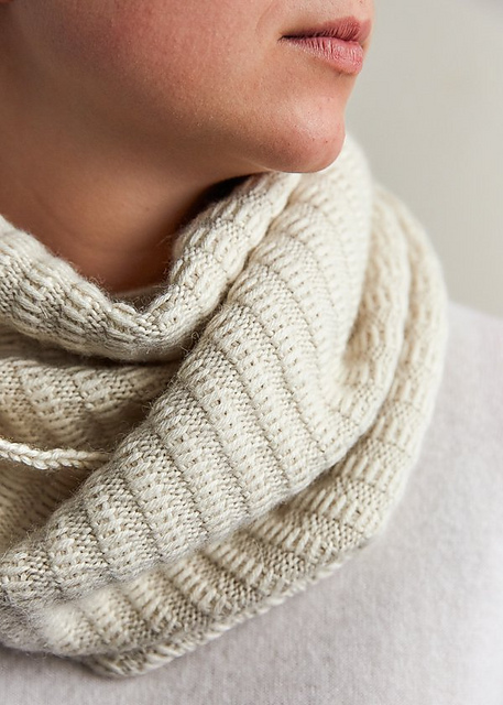 Floats Cowl