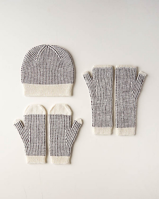 Dappled Hat, Mitten + Hand Warmer Set