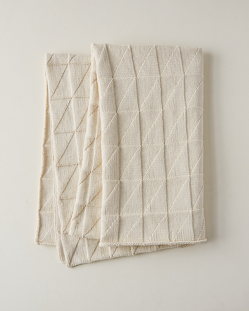 Ravelry Embossed Triangles Blanket pattern by Purl Soho