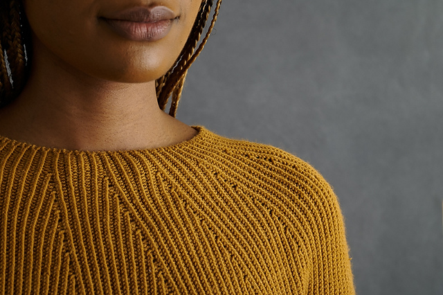 Amphora Pullover
