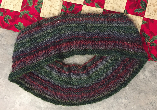 Not TOO Christmas Cowl
