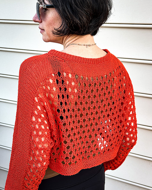 Ravelry: Sassy pattern by Lena Zharichenko