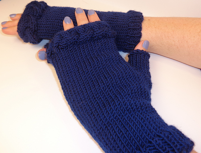 Cabled Wrist Warmers