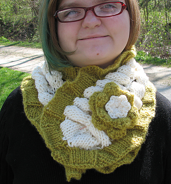 Braidy Bunched Scarflette