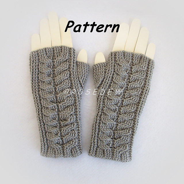 Modified Staghorn Cable Fingerless Mitts