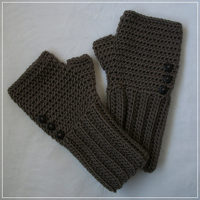 Simple Ribbed Fingerless Mitts