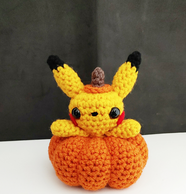 Pumpkin Pikachu