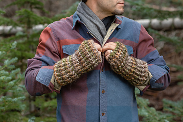 Willing and Cable Wrist Warmers