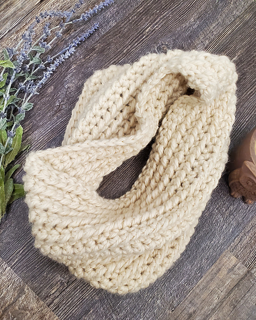 Lake Como Cowl