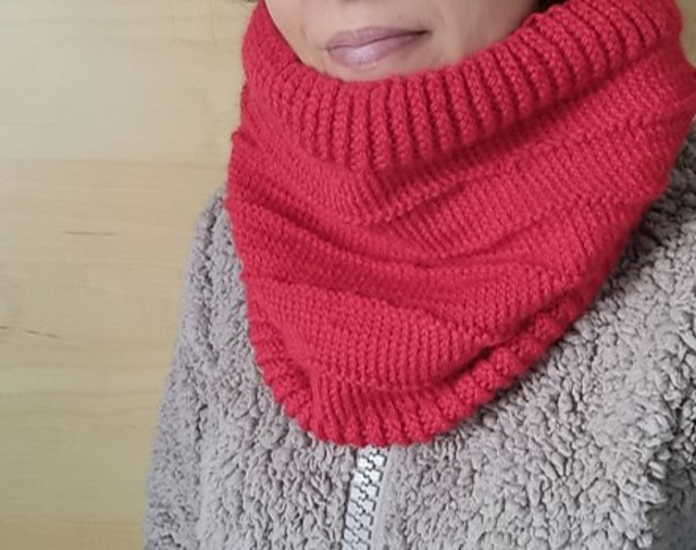 It's windy! cowl