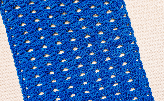 Easy Lacy Shell Table Runner