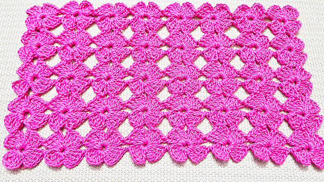 Ornate  Flower Tablemat