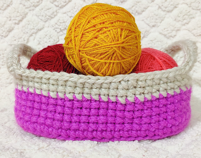 Oval Basket With Handles