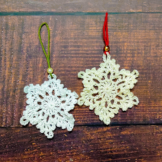 Easy Snowflake Ornament