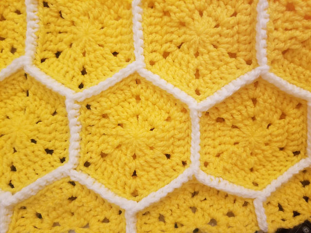 Honeycomb™ Baby Blanket main image 1